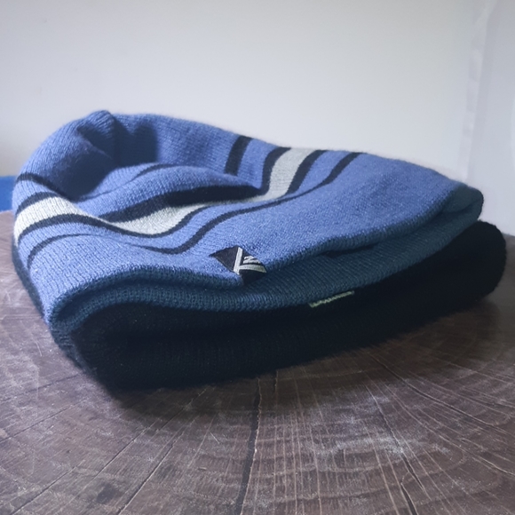 Kids - NY + True North tuques| 9/10 - Picture 10 of 10